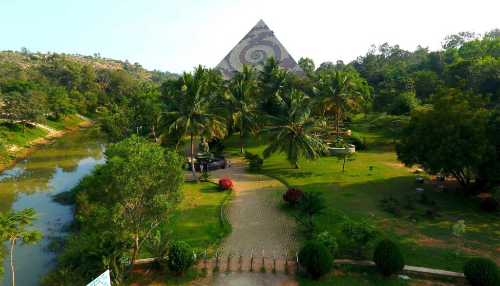 pyramidvalley mega meditation summit